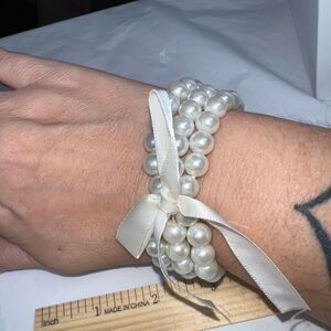 Ribbon Tie Triple‎ Strand Faux Pearl Stretch Bracelets